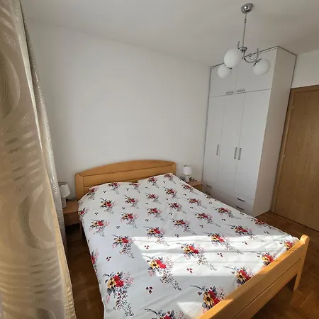 Apartment K&a *